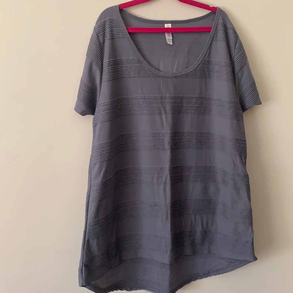 LulaRoe Grey Short Sleeve Shirt Size XL